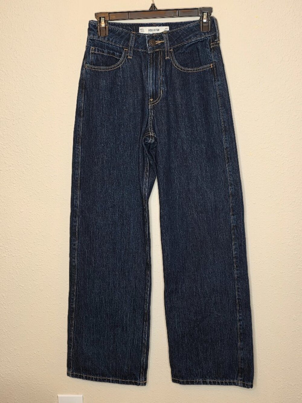 Hollister High rise Baggy Dark Denim Junior's Jeans, Size 23 (000)